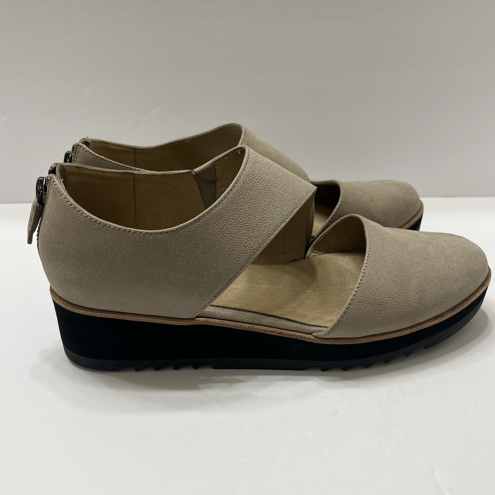Eileen Fisher Match Cut-Out Wedge Shoes Stone Beige Leather Black Sole Women's 8